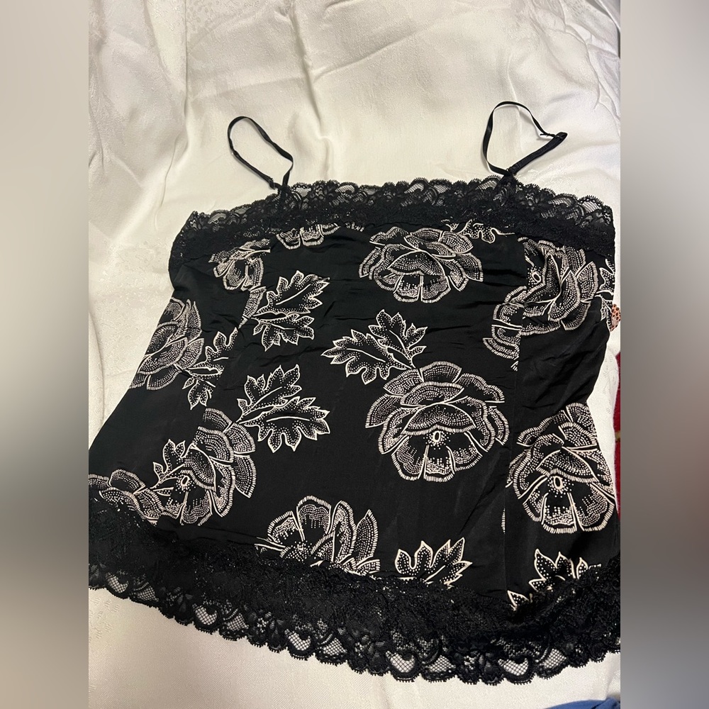 Black and cream print cami size med